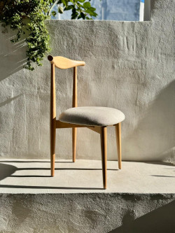 [category]_879_CHAISE ARYA