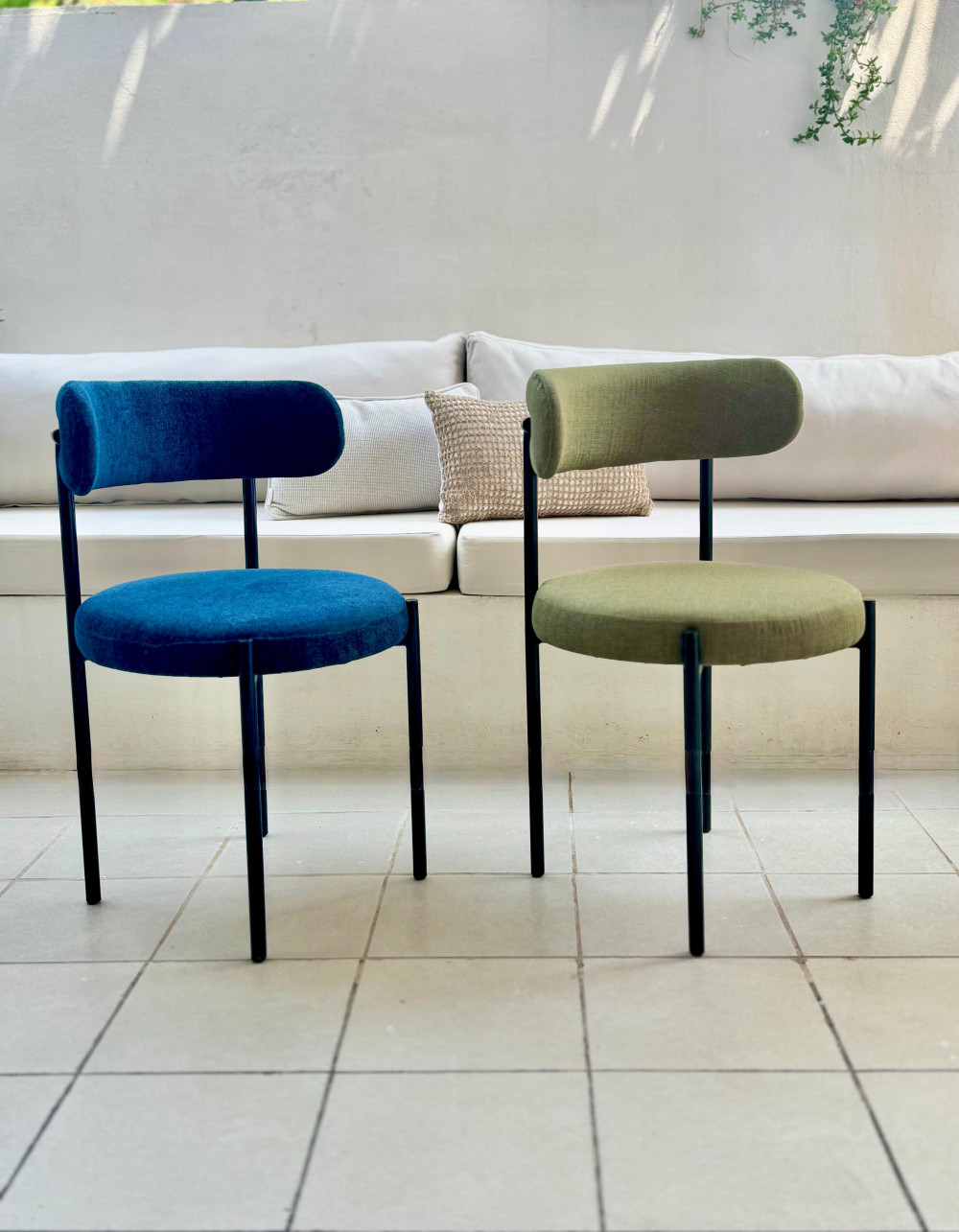 [category]_882_CHAISE DOUZ